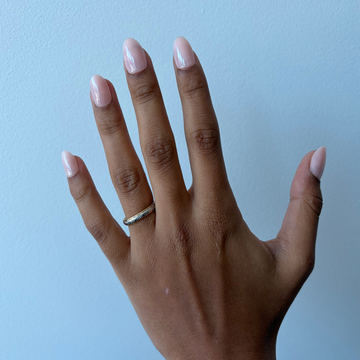 bella (short oval)
